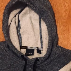 Hurley Tops - Hurley men’s Grey & Navy Heather Hoodie, size L Hurley Tops - Hurley men’s Grey & Navy Heather Hoodie, size L